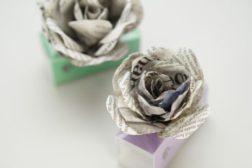 トイレットペーパー シャクヤク Kaorino Glitter Co Ltd